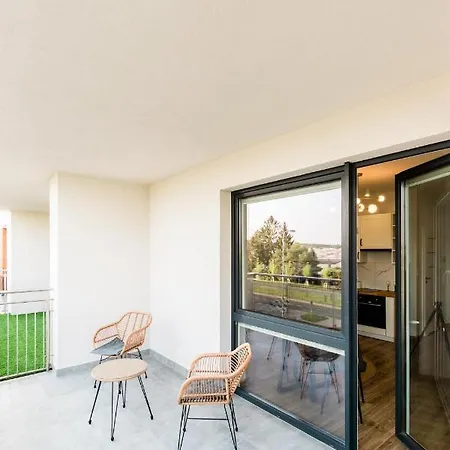 Sielska Apartament Z Balkonem Przy Plazy Ukiel 公寓 *